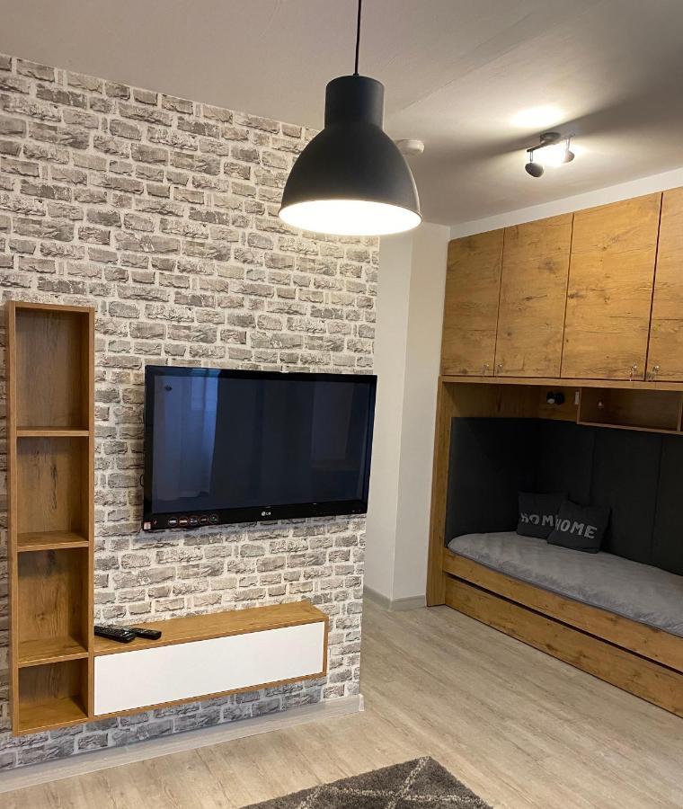Penzion Vila Petra Bed&Breakfast Veľký Slavkov Exteriör bild