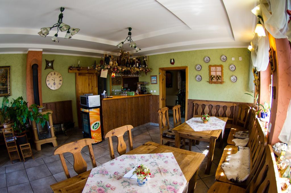 Penzion Vila Petra Bed&Breakfast Veľký Slavkov Exteriör bild